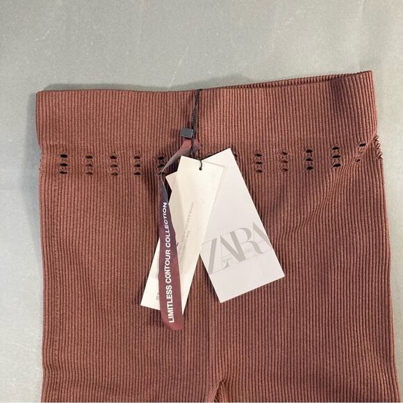Zara Women's Perforated Seamless Short Leggings Size XS/S - Picture 5 of 8